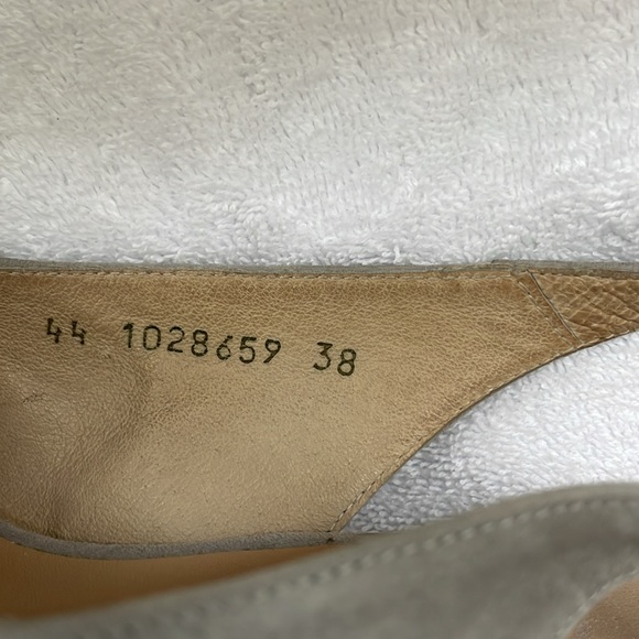 GADEA, Made in Spain, Grey Lambsuede Slingback with Track Sole. Size 7.5 - Picture 4 of 6